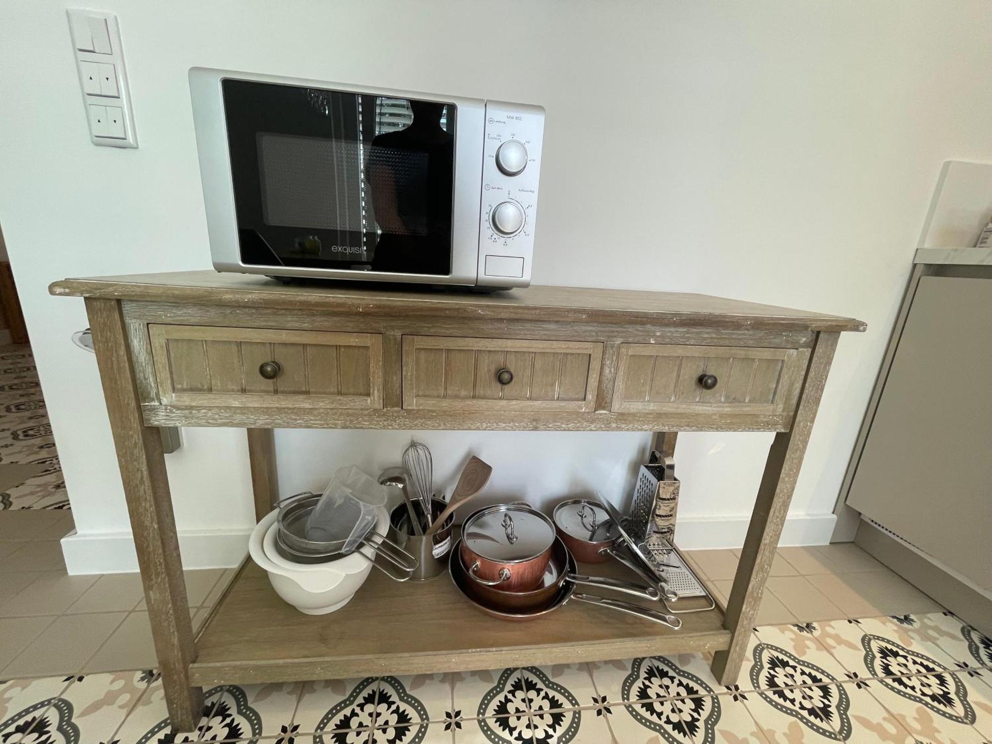 Appartement Mit 2 Schlafzimmern Und Terrasse Halle  Bagian luar foto